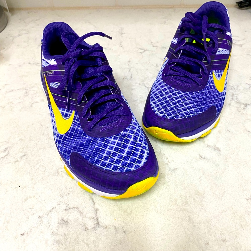 New Nike tennis shoes